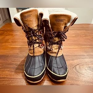 Khombu Rubber Sole weather proof boots